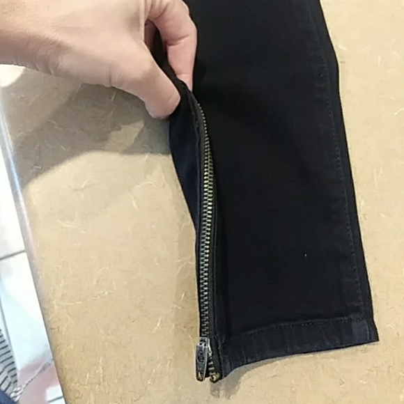 Jeans - Picture 2 of 2